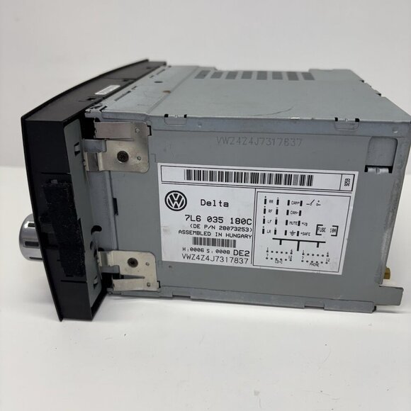 04-10 Volkswagen Touareg Audio Equipment Radio Receiver AM-FM-SAT-CD Q - Picture 6 of 15